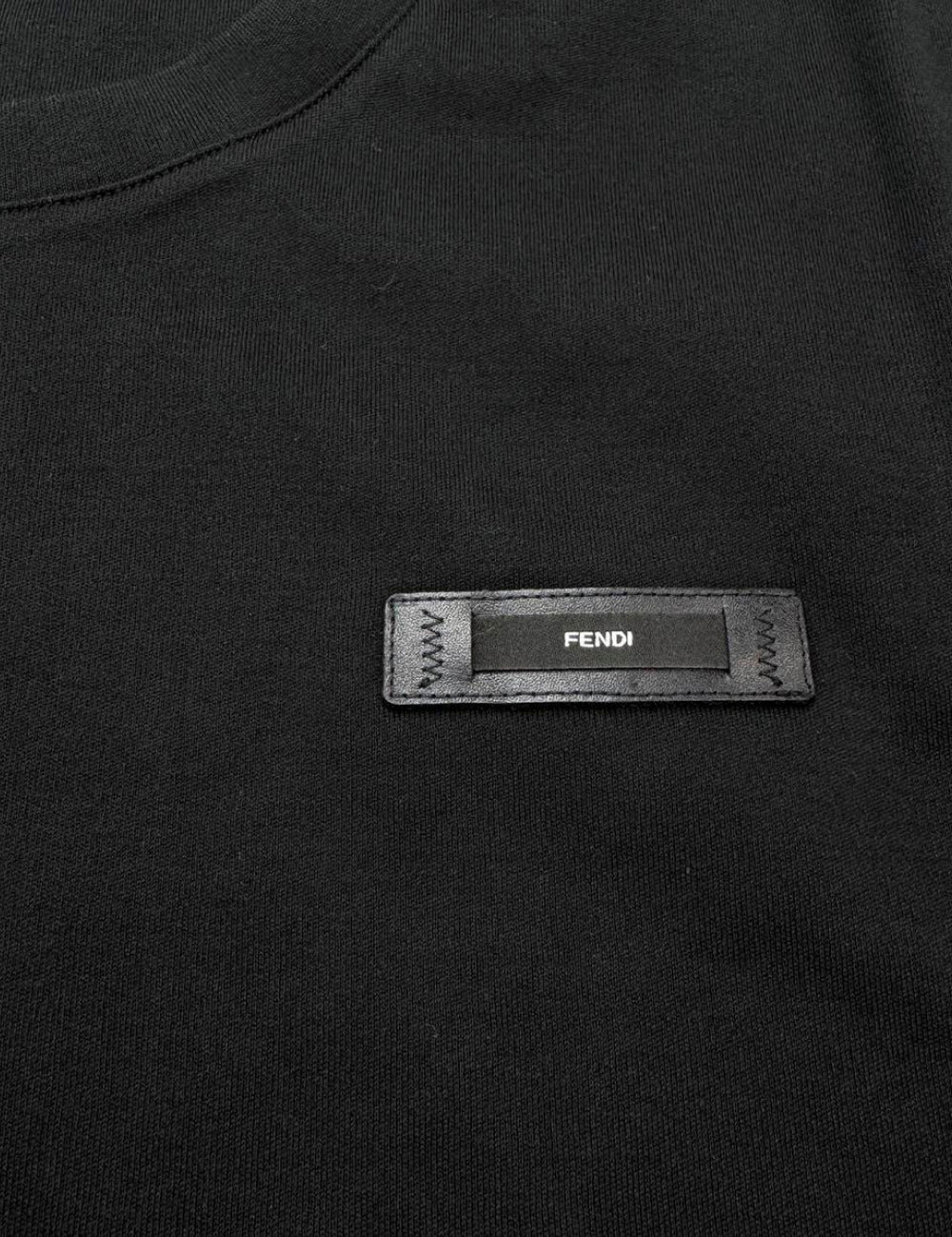 Fendi Logo Patch Crewneck T-Shirt Black | FY0936 AQJE